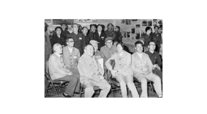 布赫、郝建秀同志來我校視察工作